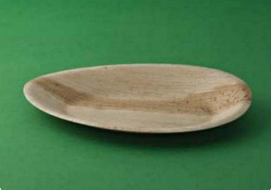 Hot resistant up to 200° C / 392° F, it can be used in traditional or microwave ovens.