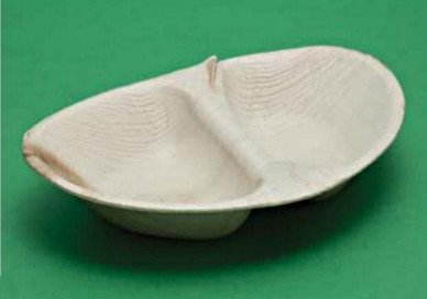 Hot resistant up to 200° C / 392° F, it can be used in traditional or microwave ovens.